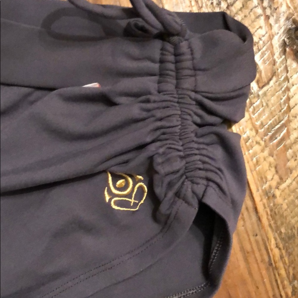 2 used Shakti bikram yoga bottoms- nice condition - Picture 6 of 8